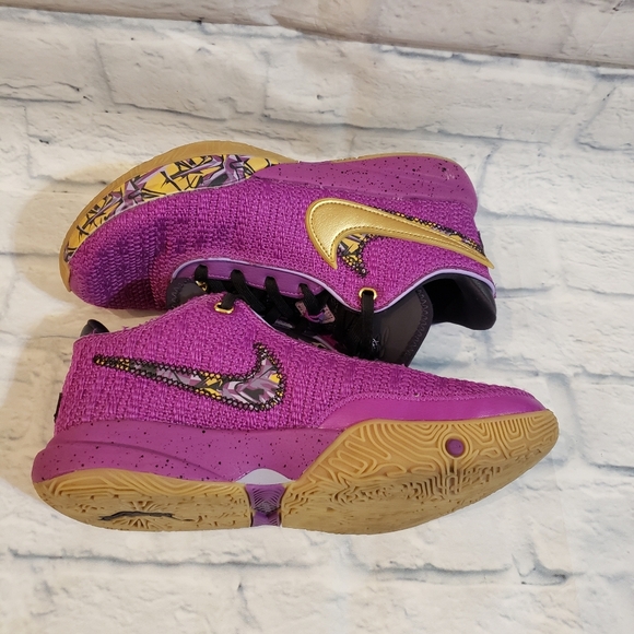 Nike LeBron Shoes Youth 7 Purple and Black Sneakers with Gold Accents - Picture 2 of 11